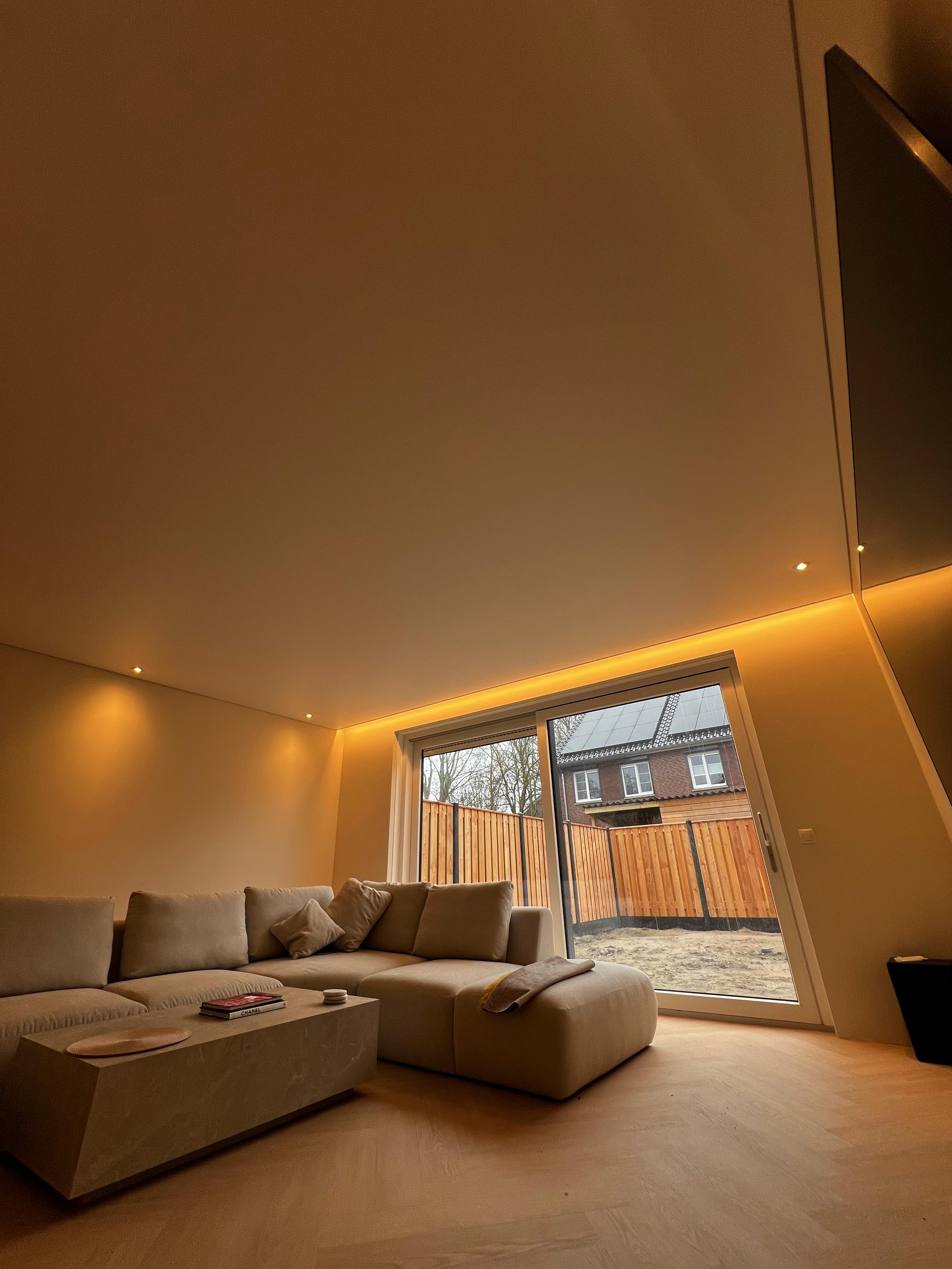 Gevelrenovatie en strak stucwerk in Den Haag